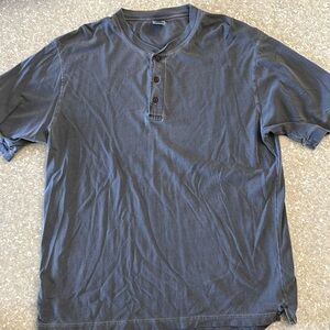 Mens Cabela’s Tall XL Short Sleeve Gray 3 Button Henley Shirt